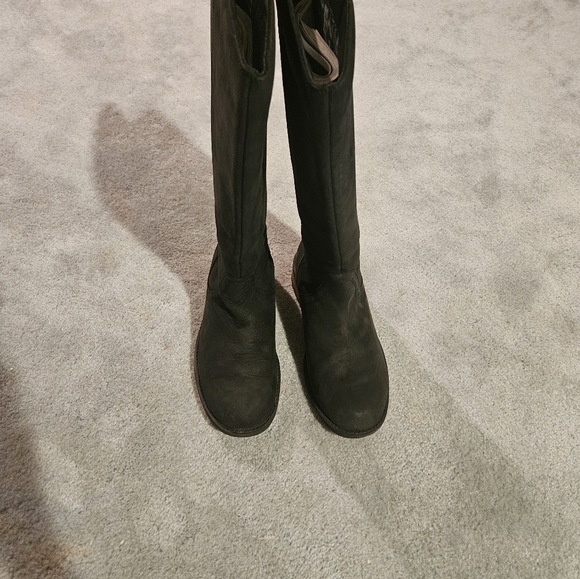 UGG Seldon Tall 1009201 Black Womens Boots, Size 7 - Picture 6 of 15